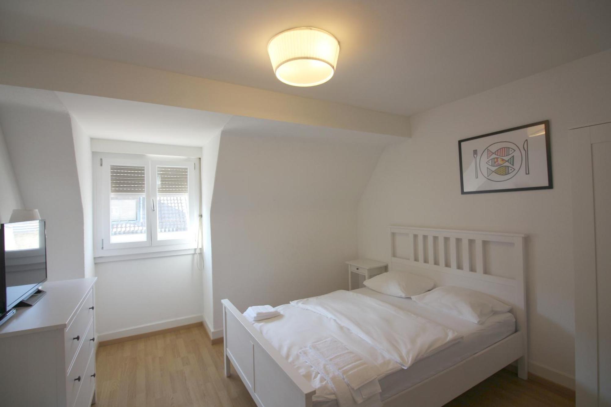Rent A Home Eptingerstrasse - Self Check-In Basel Room photo